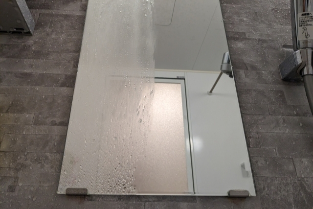 鏡のうろこ取り